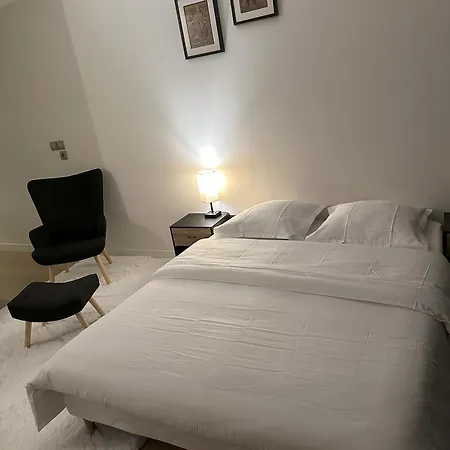 New Upscale 1 Bedroom Apartment Parijs Buitenkant foto