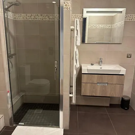 New Upscale 1 Bedroom Apartment Parijs Buitenkant foto